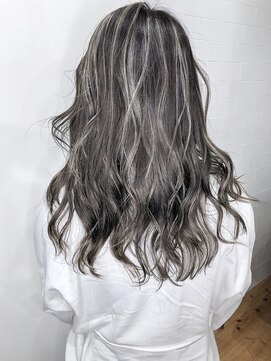 ローレル(Laurel) Laurel心斎橋○森拓也○コントラストハイグレージュハイライト