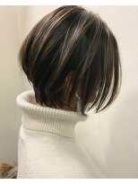 ワエン(WAEN)&nbsp;スタイリッシュショートボブ