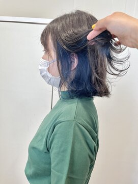 コワファースト させぼ五番街店(COIFF1RST) グレー×innerブルー