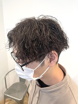 ロミーオム 本厚木(ROMMY. Homme) 波巻きツイストスパイラルパーマメンズカット