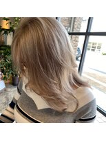 ジョイン ラックスビー 京都店(JOYN LUXBE)&nbsp;ウルフボブ/レイヤーカット前髪マチルダボブインナーグレージュ