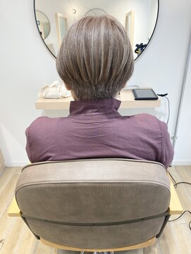 エルビアジェ(el viaje) 《el viaje》大人ハイライト/コンパクト/グレージュ