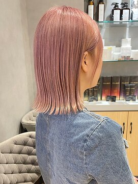 ジルバイジアン(JILL by GIEN) ミディアムボブ/ストレート/ピンク