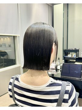 ハルキ ミナト ジャパン オオサカ(HARUKI MINATO japan OSAKA) ぱつっとボブ 20代30代40代ヘア 小顔 大阪ボブ 梅田