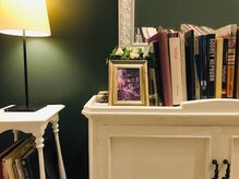 ベレタ ジユウガオカ(VELETA JIYUGAOKA)の雰囲気（明るい店内でキレイにゆったり過ごせる☆頭皮ケアメニュー充実♪）