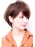 前下がりボブ・  内巻きワンカール・  ボブショート・暗髪