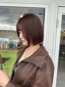 ソーイ(sowi) 【sowi 鳥羽】ぱつっとボブ×チョコレートベージュ