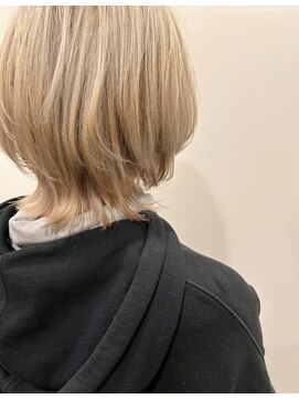 ハロ ハッピーヘアライフ 長居店(Halo happyhairlife) ハイトーンで魅せる、くびれウルフボブ