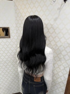 ブランシスヘアー(Bulansis Hair) 漆黒のロング