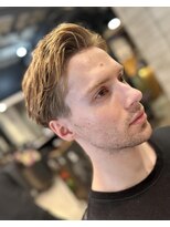 フランクスバーバー アンド ビアークラブ(FRANK'S BARBER and BEER CLUB)&nbsp;スパイキーショート/フェザーパーマ/サーフカール/有楽町