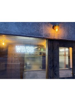 通常は20時まで営業、金曜は22時までで仕事終わりにも通いやすい◎