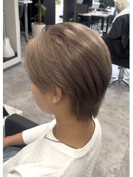 透明感ミルクブラウン×ナチュラルマッシュ