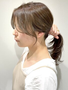 柔らかベージュ