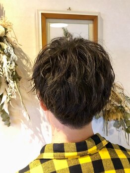 FLORIS HAIR ART【フローリス ヘア アート】の写真/朝5分のセットで完璧。経験豊富なスタイリストによる計算されたカットで仕事もプライベートも理想の自分に*