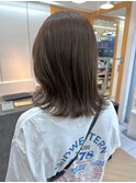20代30代◎オリーブベージュ×ミディアムレイヤーで小顔美人