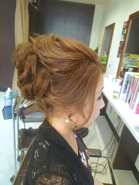 ヘアセットサロンエッジ(Edge) 高めルーズアップ