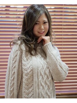 サンズ(Sunz) ラフな質感の秋冬スタイル