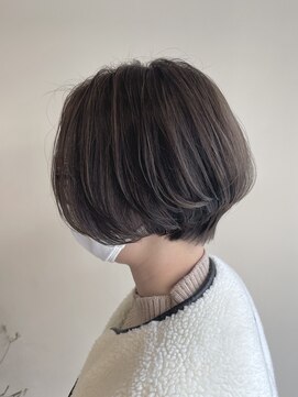 デイリリーバイアメリア 川西店(daylily by Ameria) ショートハイライト／丸本菜津美