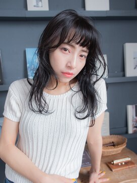 アデリタ(Adelita) ナチュラルロングスタイル