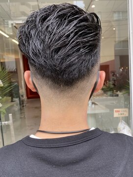 ラフランクリー(la frankly) ツーブロック/刈り上げ/ツイスト/ビジネス/スキンフェード