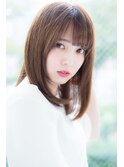 大人可愛いナチュラルストレートヘア