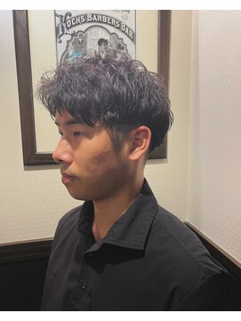 ラヴィザバーバー 理容室(LAVIE the BARBER) アップバングショート