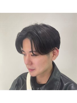 アッシュ 二子玉川店(Ash) 曲がる縮毛矯正センターパートコンマヘアツーブロック刈り上げ