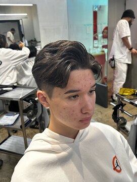 ザデイ カットアンドカルチャーショップ(THE DAY CUT&CULTURE SHOP) ジェントルショート