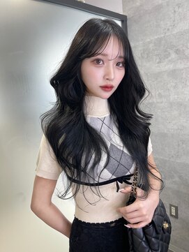 リリー(Lilley) くすみベージュ×姫カットレイヤー×韓国風巻き【ayana】