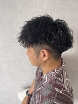 ジーナ 天神(Zina)&nbsp;ツイストスパイラル/刈り上げショート