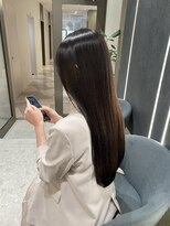 シュヴーブリヤン(cheveux brillants)&nbsp;「再現性100%」縮毛矯正を当てると傷むか心配・ストレートロング
