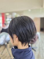 アン アオヤマ(Ann AOYAMA) ショートヘア/耳かけショート