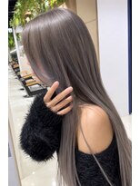 アース 会津若松店(HAIR&MAKE EARTH)&nbsp;シルバーグレージュ×艶髪ロングストレート