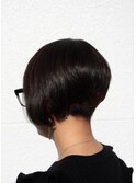 ものすごい前下がりショートボブ