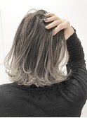 『D'na』ホワイトグレーバレイヤージュ 清水