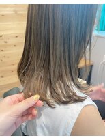 アトリエ タキ(atelier.taki)&nbsp;大人のミディアムヘア/切りっぱなしミディアム/垂水