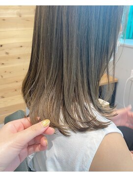 アトリエ タキ(atelier.taki) 大人のミディアムヘア/切りっぱなしミディアム/垂水