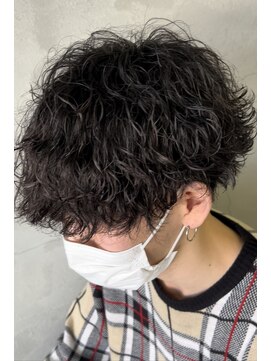 ウシワカマルイースト(ushiwakamaru East) 波巻きパーマ