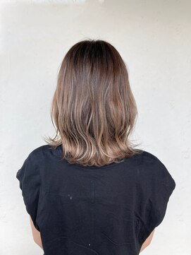 ゼンドットカラスマ(Zen.karasuma) くびれヘア