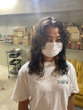 ロイジー(roijir) 【表参道　roijir】ハードなスパアラルパーマ