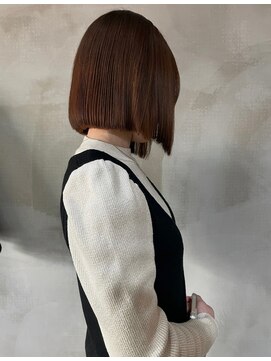 オリ('Oli) ぱつんと切りっぱなしbob