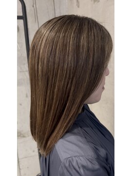 プラスシー(+C) 地毛にハイライトへ移行中/福岡地毛にハイライト/福岡白髪ぼかし