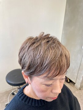 エイト 池袋店(EIGHT ikebukuro) 白髪ぼかしハイライト