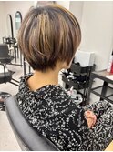 マッシュヘアに似合う抜きっぱなしハイライトカラー美由紀