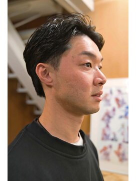 ビュートリアム 鎌倉小町(BEAUTRIUM) 低め刈り上げ×ゆるパーマ大人ショート