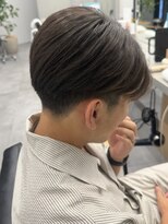 トリッカ シブヤ(TRICCA SHIBUYA) メンズセンターパートシースルーマッシュストレートパーマ