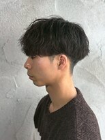 ニアウ 新宿(Niau)&nbsp;MEN’S/リバースセンターパート/ニュアンスパーマ/新宿