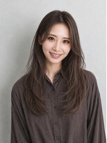 クララジャパン ハカタエキマエ(CLALA JAPAN Hakataekimae)&nbsp;透明感たっぷりのダークグレージュカラー【古賀義大】
