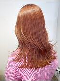 ピンクベージュ