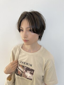 ビーヒアナウ N゜03 金沢駅西店(BE HERE NOW) ハンサムショート×オリーブグレージュ